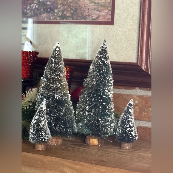 Snowy Evergreens Holiday Tree Set of 4 - Picture 3 of 7